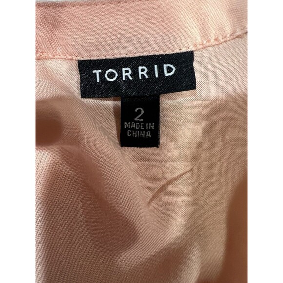 Torrid Women's Plus Size Babydoll Rayon Top Peach Solid Button Down Size 2/2X - Picture 7 of 9